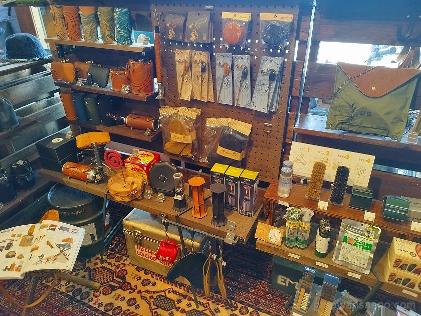 古着屋CORK (コルク)　店内